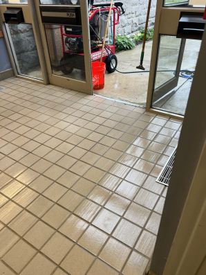 Commercial Floor Cleaning in Manchester, NH (2)