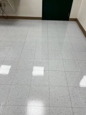 Before & After Commercial Floor Stripping in Derry, NH (2)